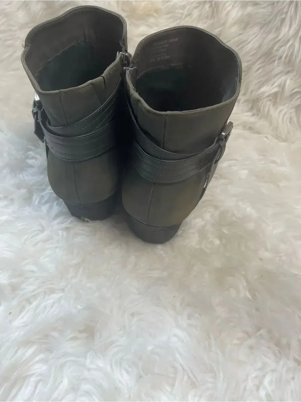 Torrid synthetic Gray Ankle Boots Double straps Buckle Detail sidezipperSZ10.5WW